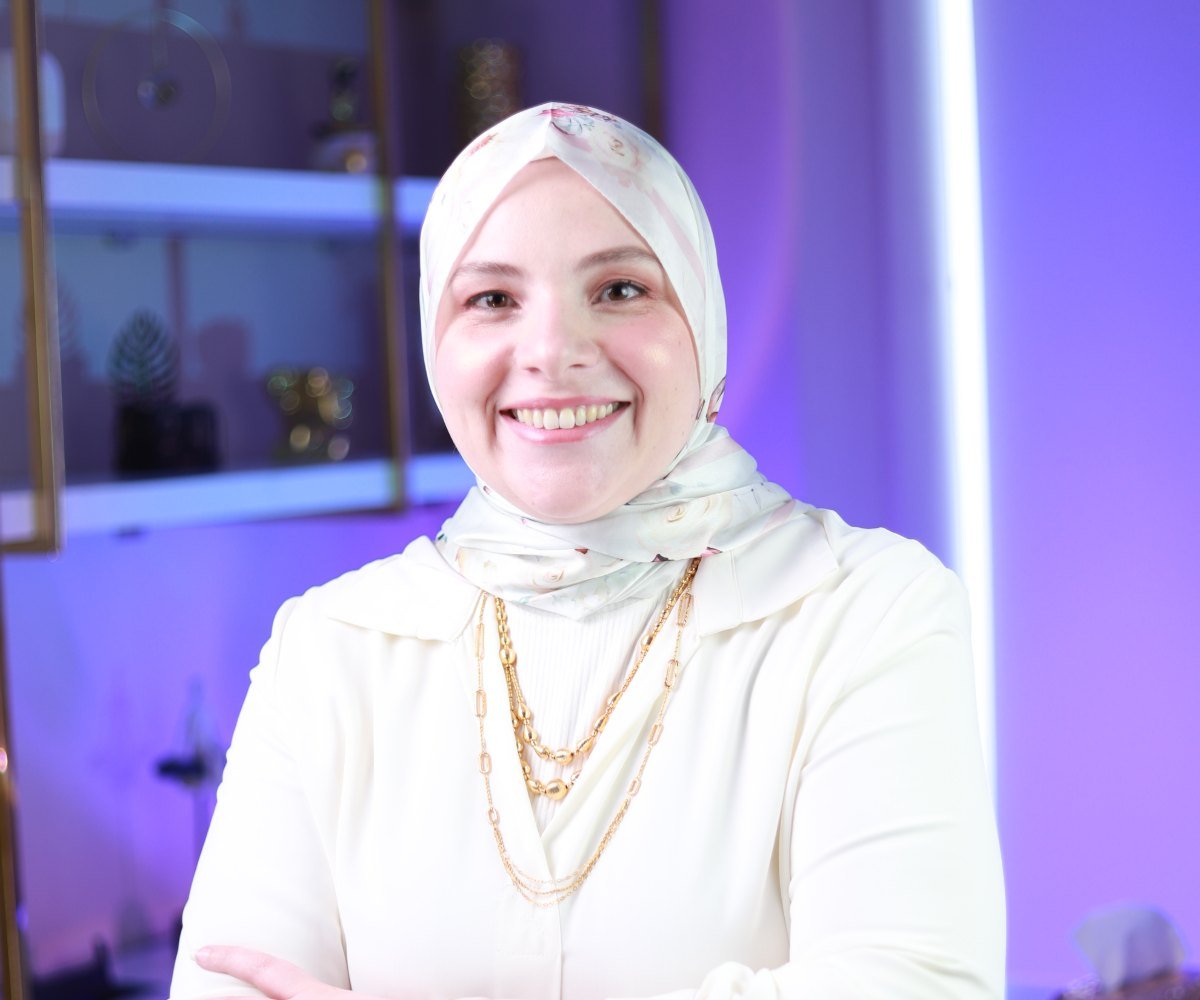 د. نسمة عادل أخصائية الأمراض الجلدية والتجميل - إبر النضارة